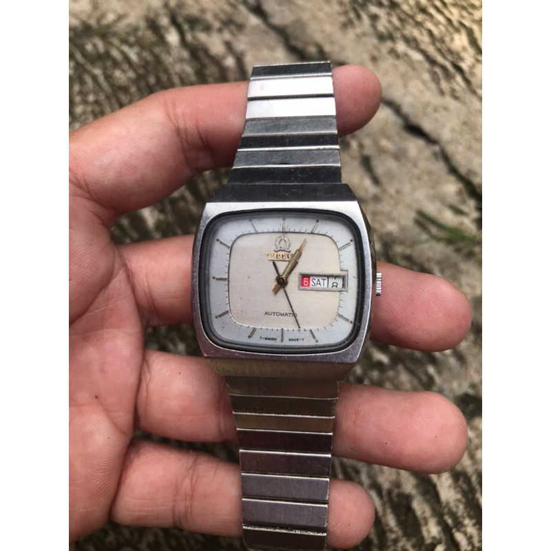 jam titus tank tv kotak automatic vintage second