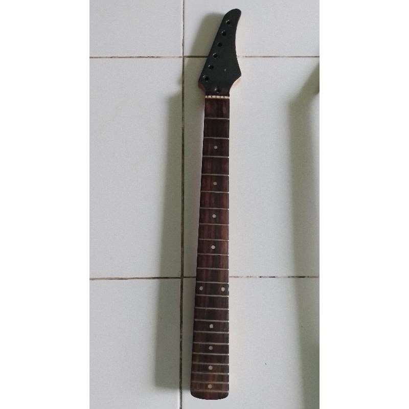 Neck Gitar Listrik