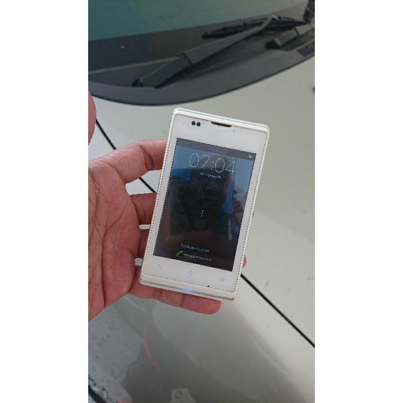 Sony Xperia E C1505 bahan