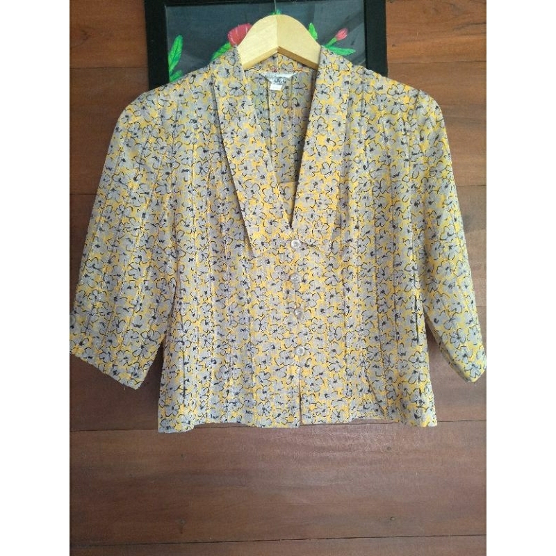 preloved atasan vintage