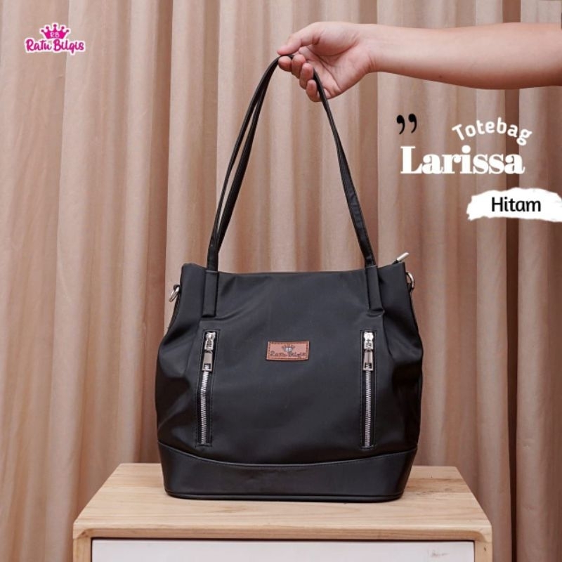 Larissa Tote Bag