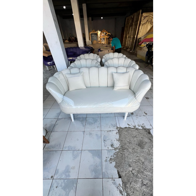 sofa pelaminan/sofa pesta/sofa pernikahan/kursi sofa kerang/kursi kerang Lesty/kursi pelaminan/kursi