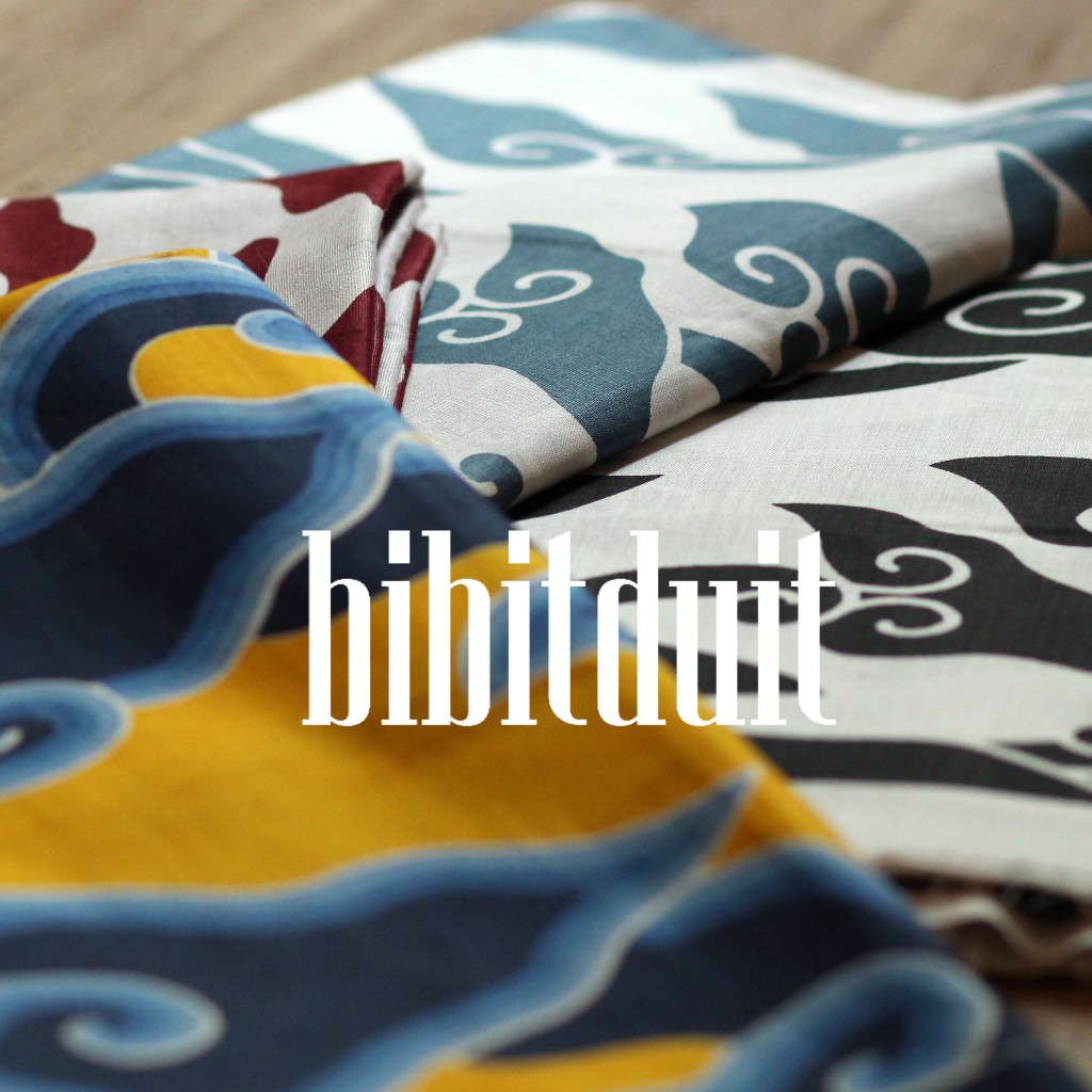 Sarung motif batik mega mendung khas cirebon