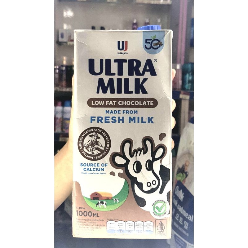 

Ultra Milk 1 L Susu UHT Variant Low Fat Cokelat