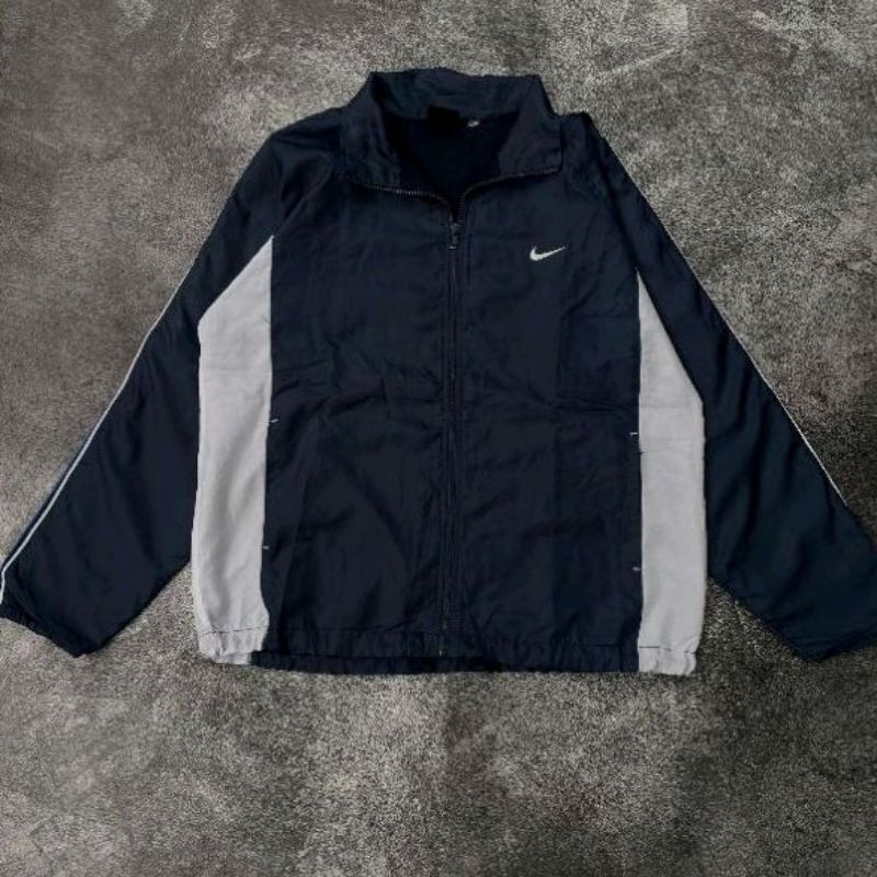 WB Nike