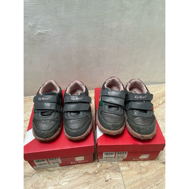 sepatu kickers anak