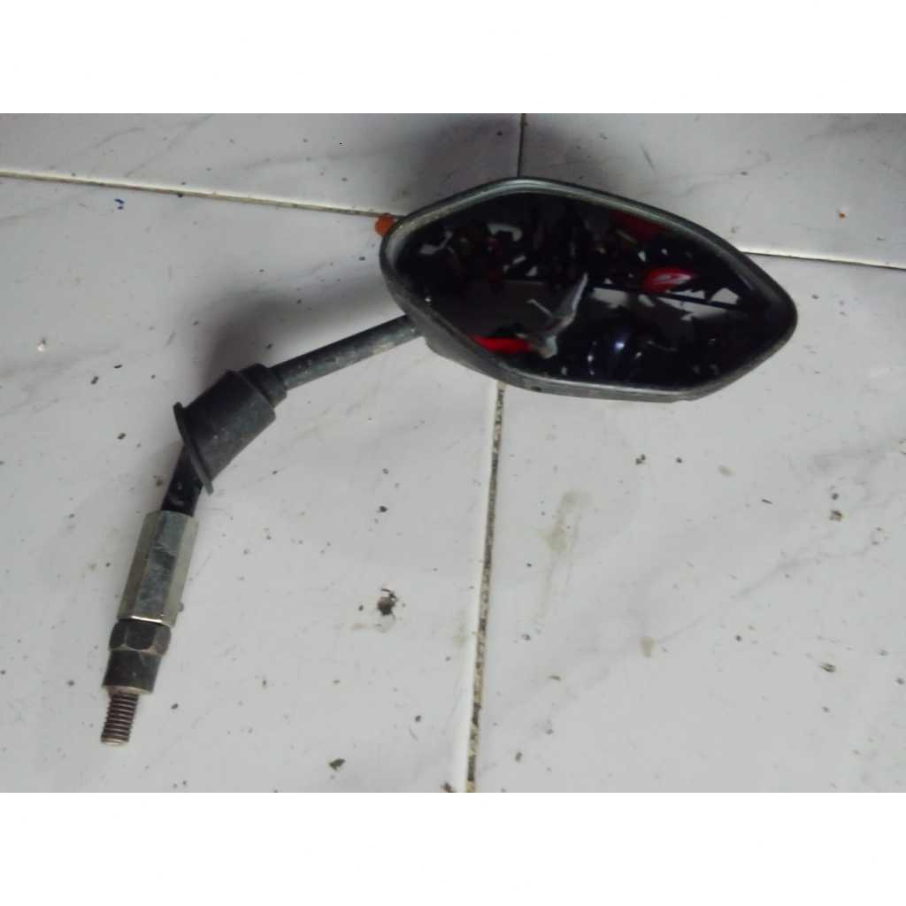 Kaca spion sebelah Kanan Honda Spacy Original