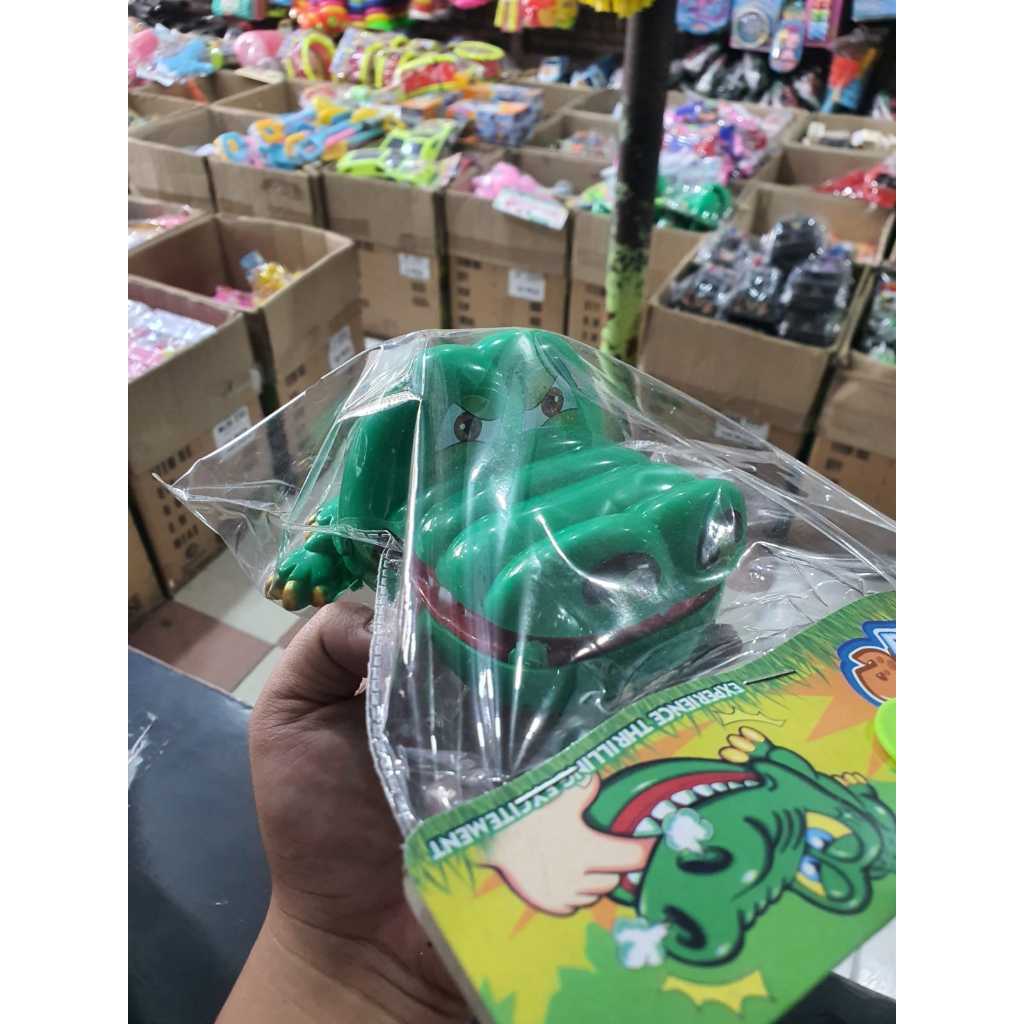 Mainan Buaya Gigit Tangan (LZ2)