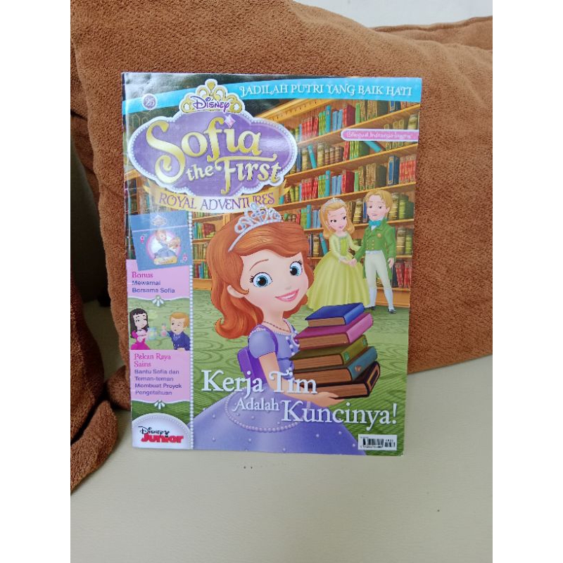 Sofia the First Royal Adventures - Buku Majalah DSB