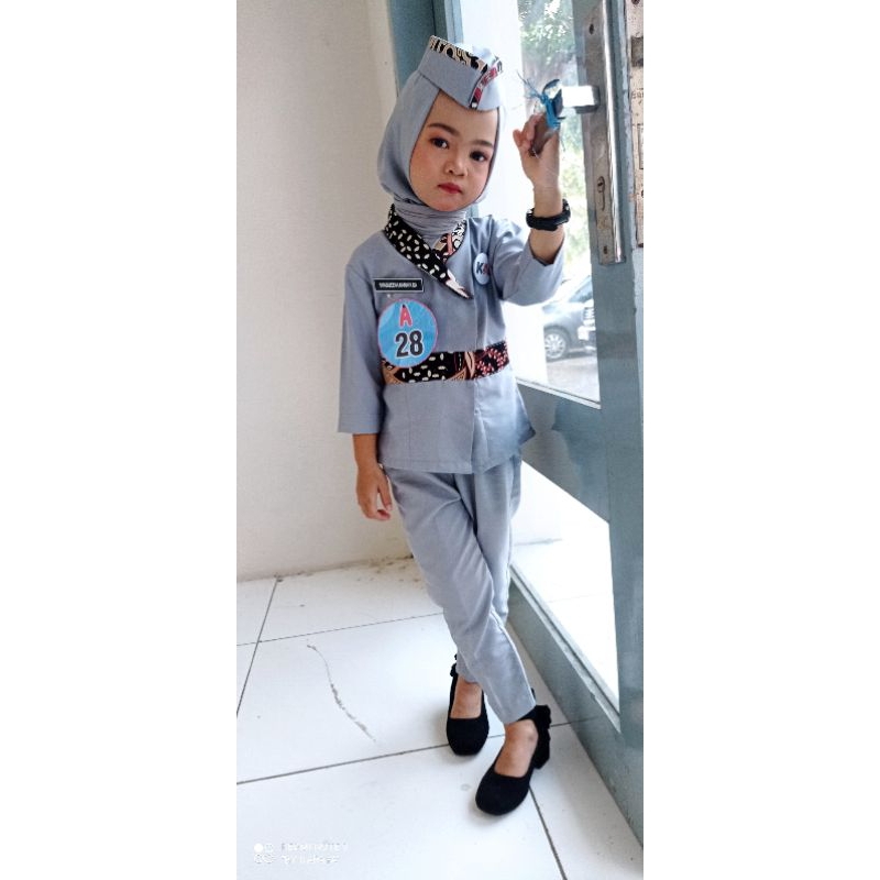 BAJU PROFESI PRAMUGARI KAI ANAK Free PIN KAI