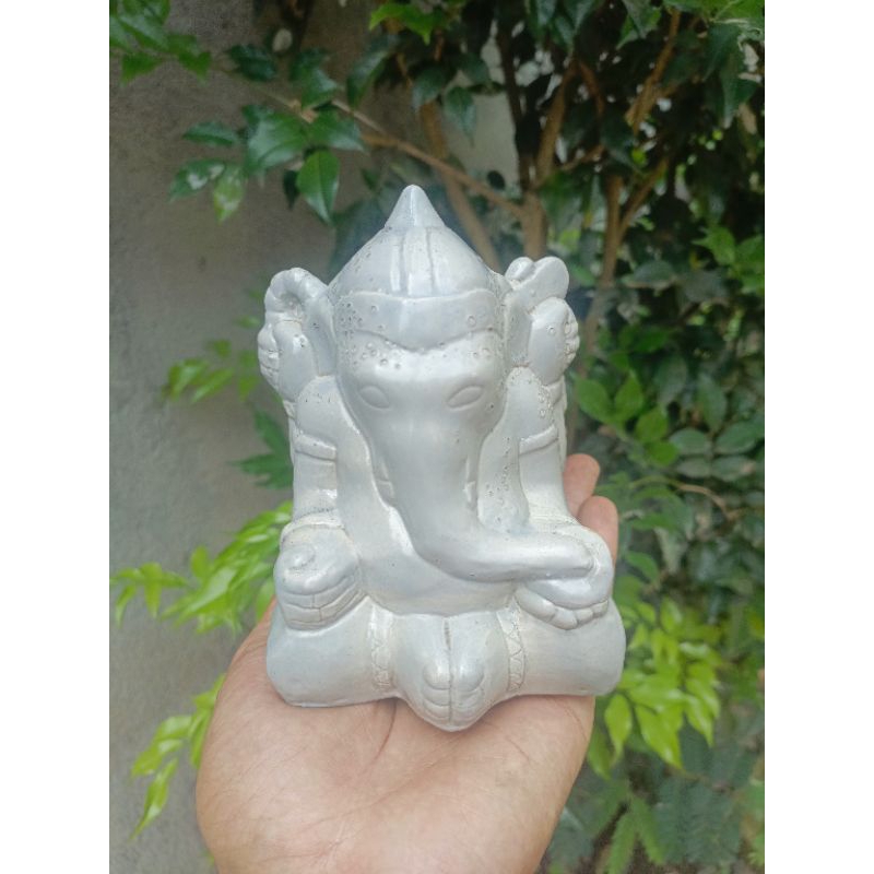 patung Ganesha keramik vintage