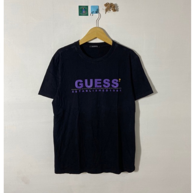 KAOS GUESS HITAM SECOND