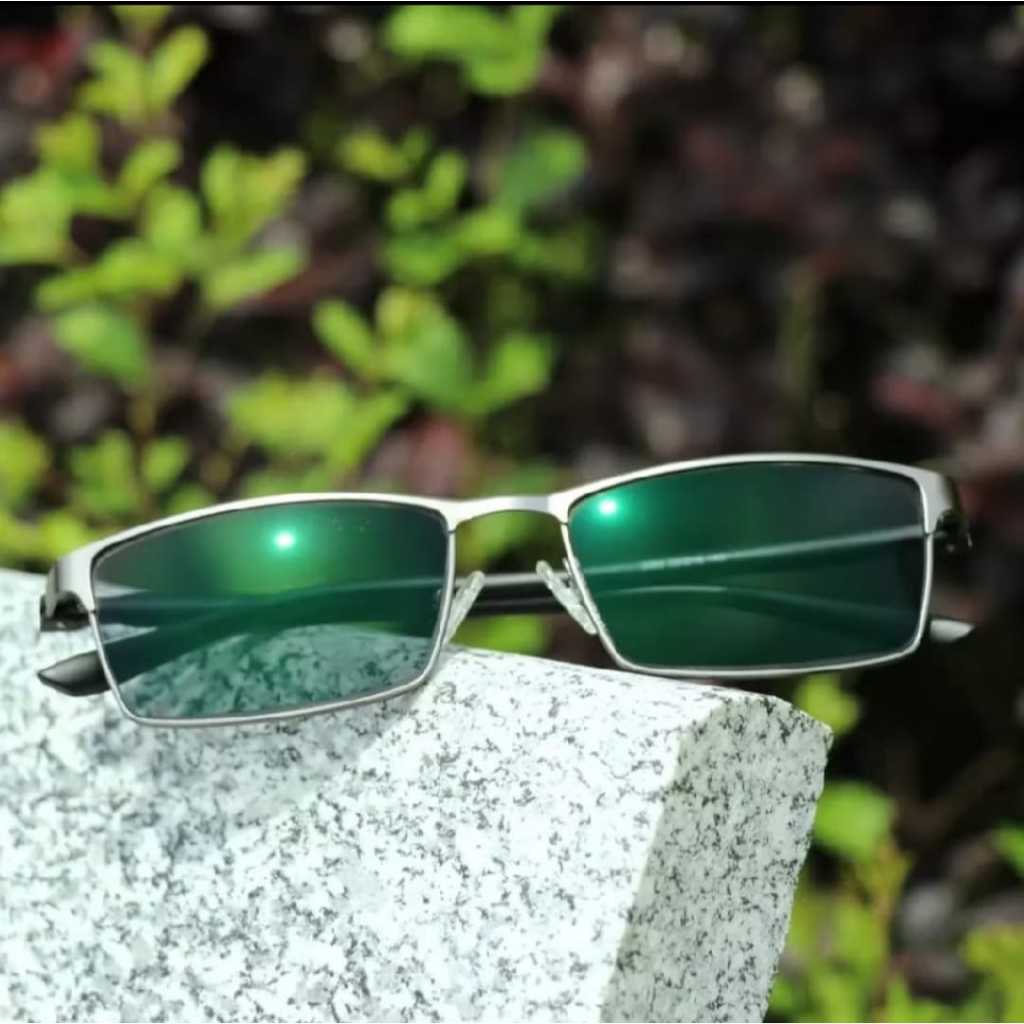 KACAMATA PLUS KACA MATA BACA LENSA BLUERAY FRAME BESI PRIA WANITA KACA MATA ANTI RADIASI