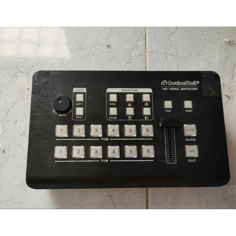 Devicewell Switcher Mixer Video 6 input
