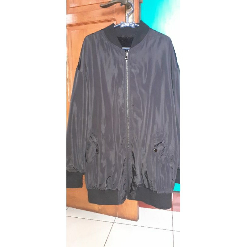BOMBER JACKET HITAM BOLAK BALIK FULL SHERPA