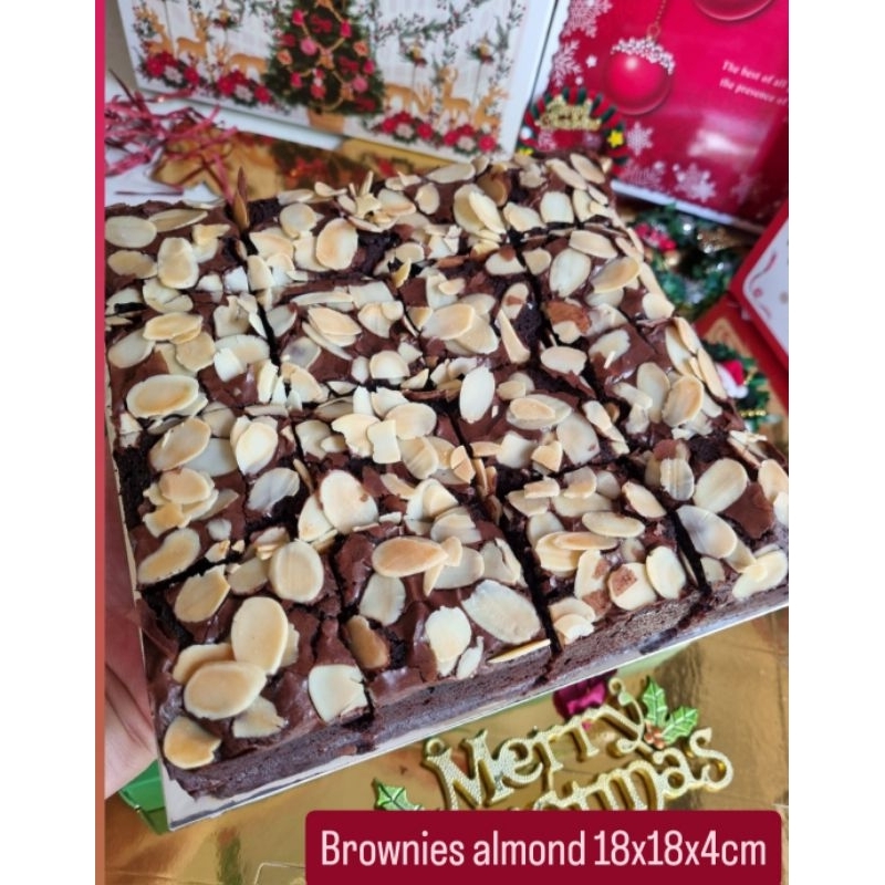 

Brownies Panggang Almond