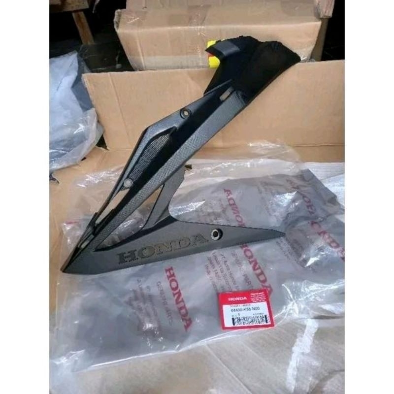 cover bodi samping kiri bawah Cover L Under – Sonic 150R