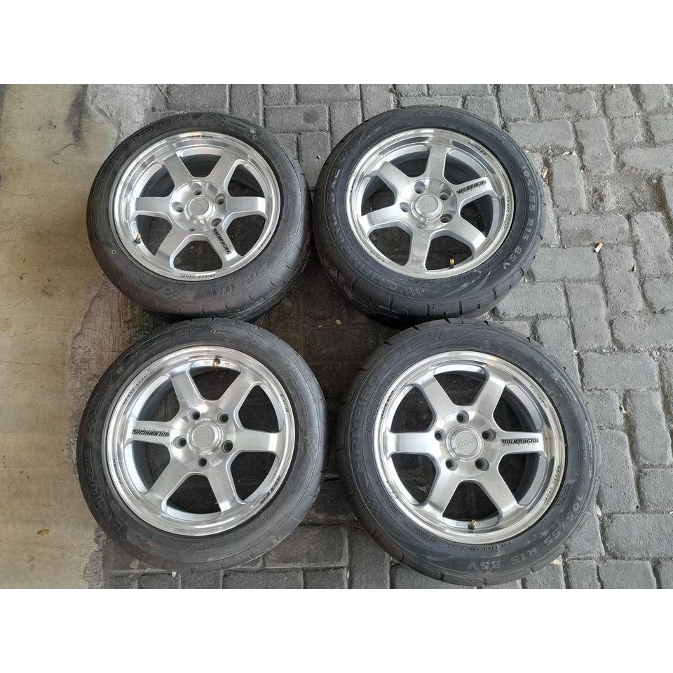 Velg Mobil Bekas Ring 15 Lubang Baut 5 RAYS TE37 R15 H5X114,3 BAN 195 50-55 R15