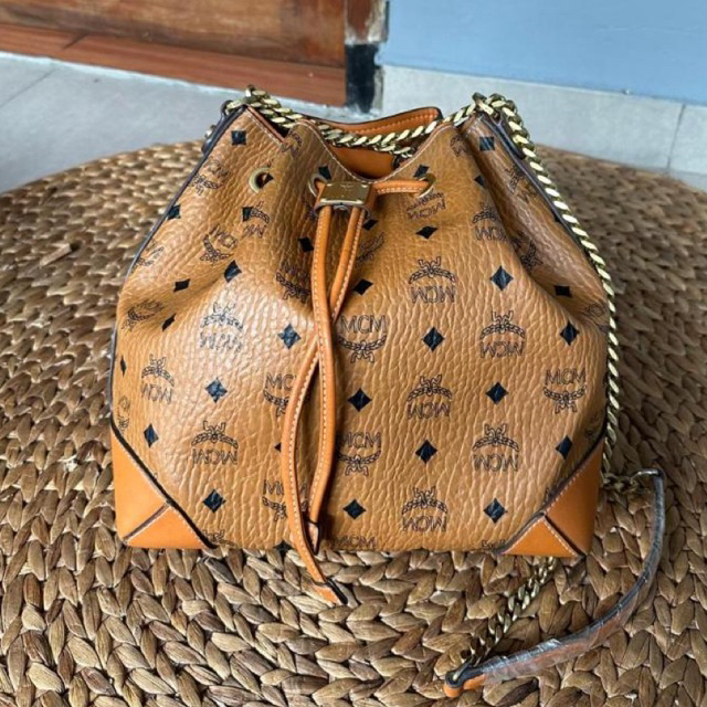 Tas MCM* Leather Bucket Bag Serut