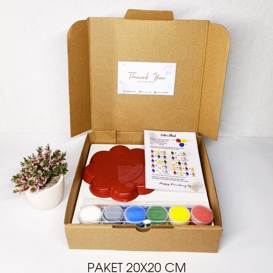 

Hemat Kanvas Lukis 1 Paket Peralatan Melukis Kanvas 2 x 2 cm 4 in 1