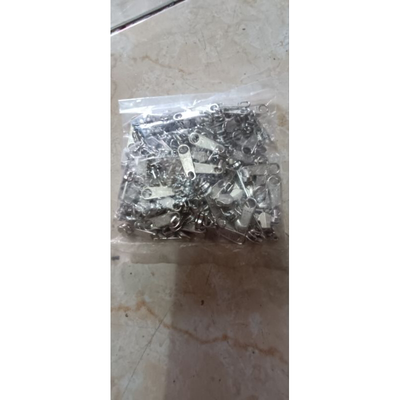 kepala resleting no 3 YKK