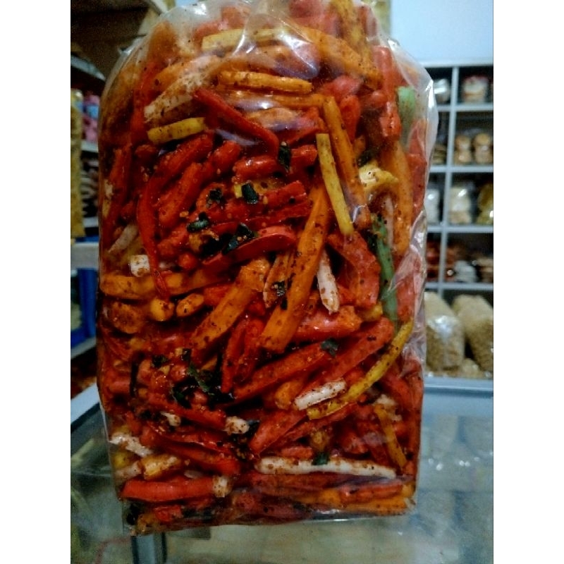 

SEBLAK BETON PEDAS DAUN JERUK 1KG/KRIPIK BETON/KRUPUK BETON PEDAS