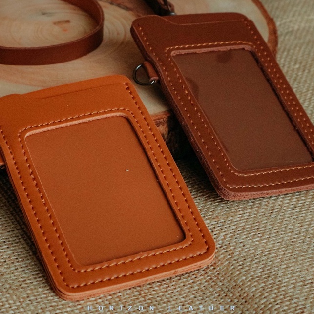 

Sekarang Irit Name Tag Kulit Id Card holder kulit Lanyard Kulit 2 Slot