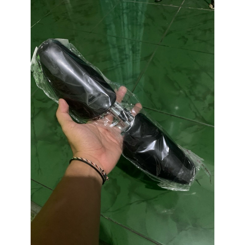 Shoe Tree / Saddle Shoe (catok sepatu)
