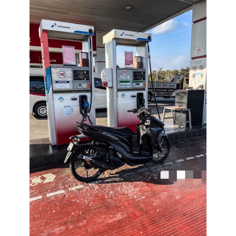 Terbaru Emblem Timbul New Honda Vario 150 Paket Emblem New Honda Vario 150