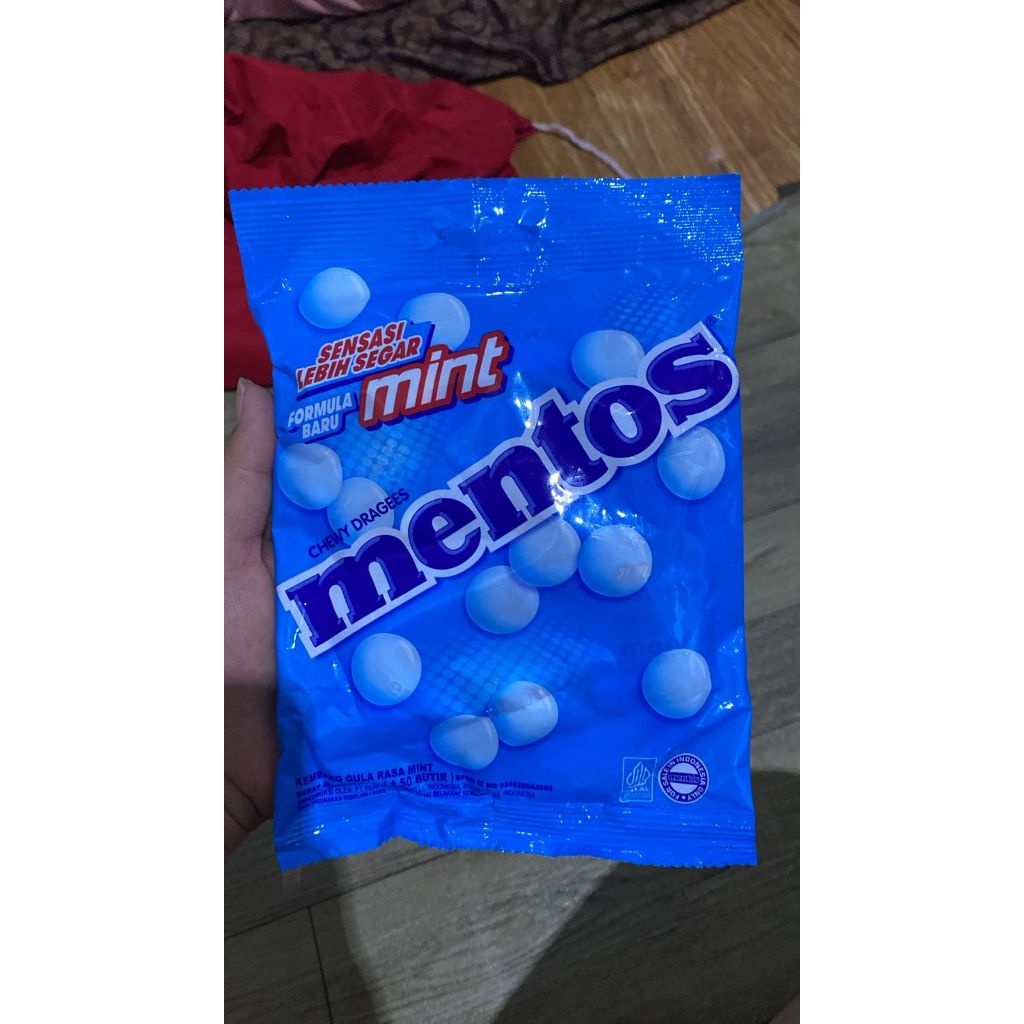 

MENTOS PERMEN BAG MINT 120GR Buah Isi 50 Butir