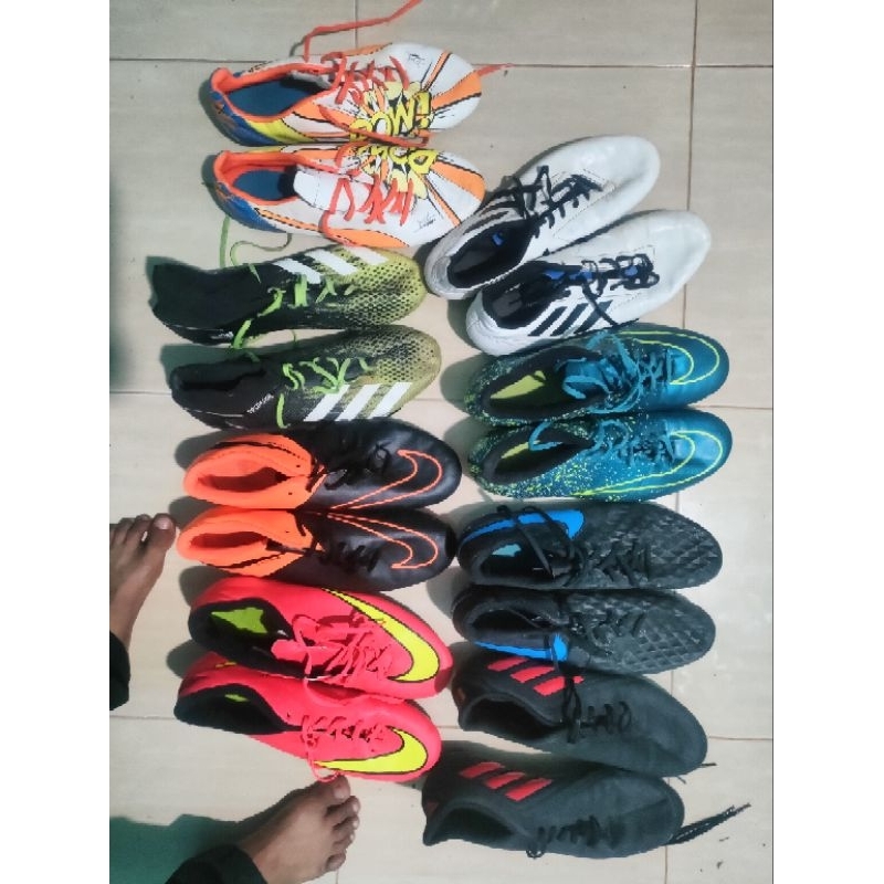 SEPATU SEPAK BOLA ORIGINAL SECOND SIZE 46 untuk yang kaki besar silkan
