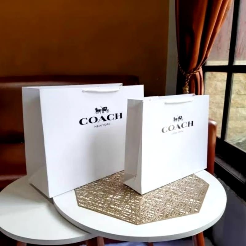 

paper bags co@ch medium cocok buat gift kado hadiah