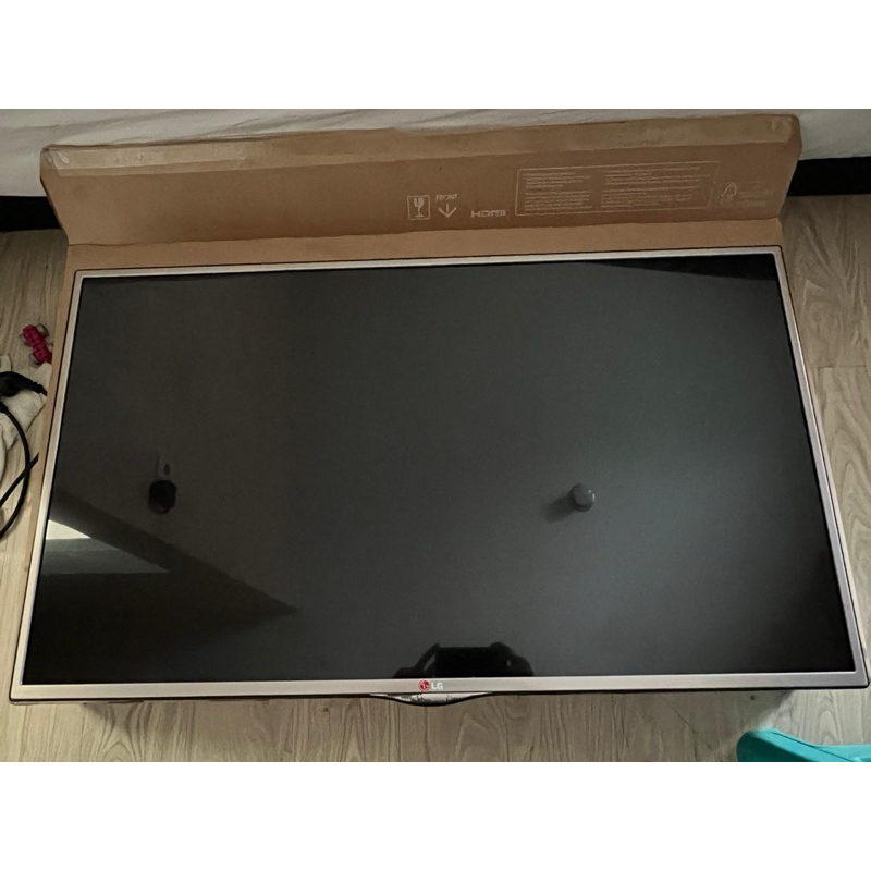 LCD TV LG 42 inch CINEMA 3D