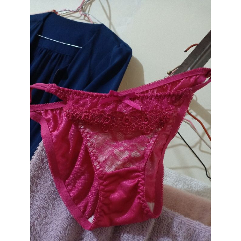 Celana Dalam Aroma Khas Wanita