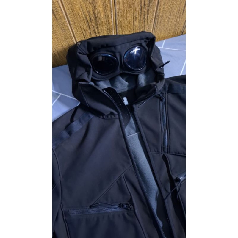 cp company softshell