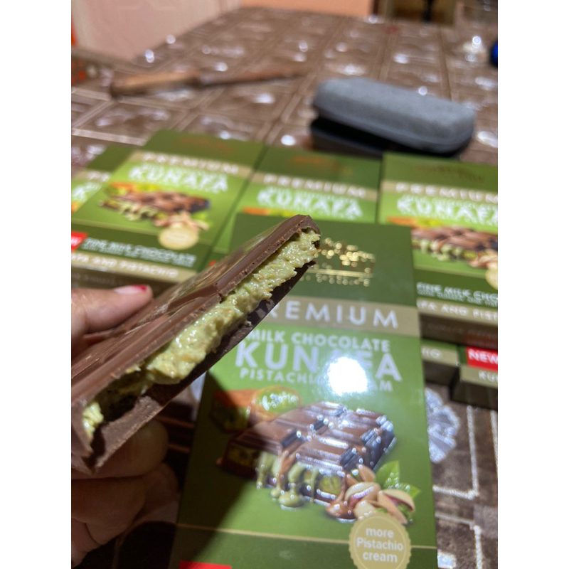 

READY STOK Resell 30 pcs coklat kunafa pistachio asli mesir