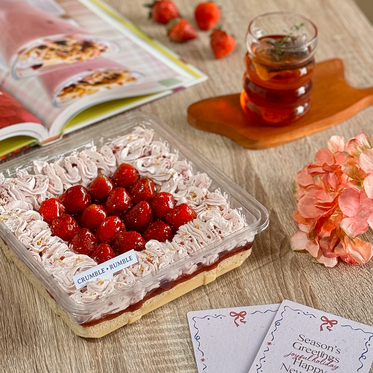 

CRUMBLE RUMBLE Rose Berry Fraisier Dessert Box Cake Natal Christmas Hampers