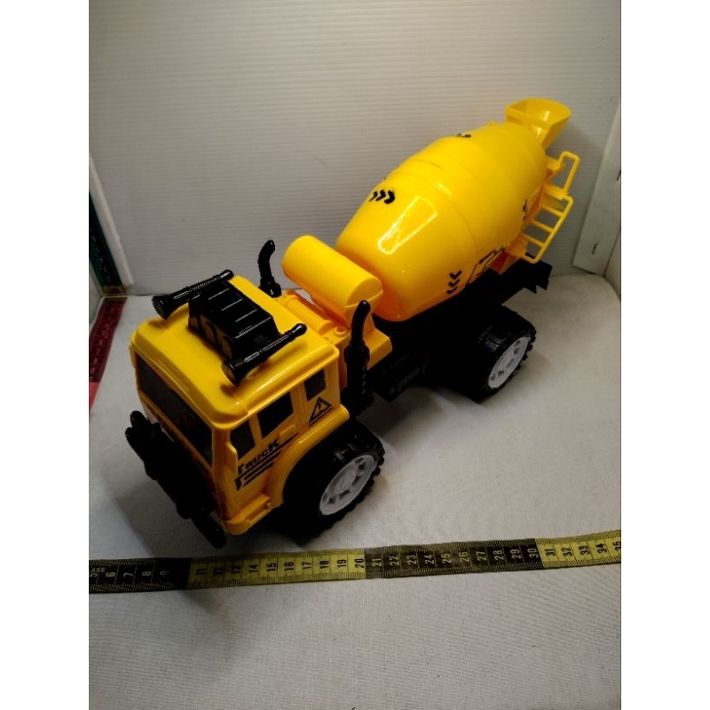 Mainan Anak Truk Molen Besar AK04