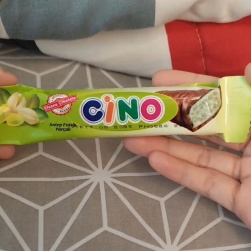 

coklat cino pistacio