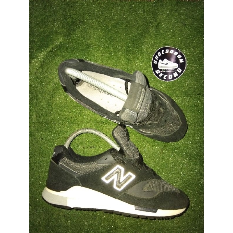 New Balance 840