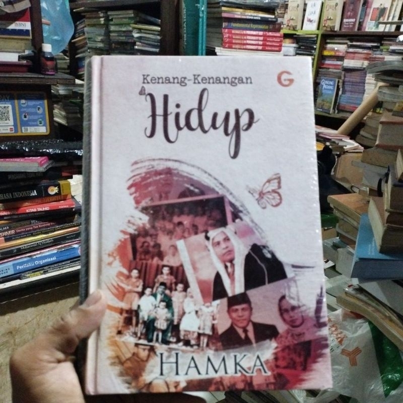 Buku Kenangan - Kenangan Hidup Hamka /Gsma Insani ORIGINAL