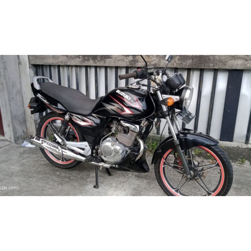 Striping lis sticker standar suzuki thunder 125 2010 2011 hitam stiker thunder hitam 2010 2011