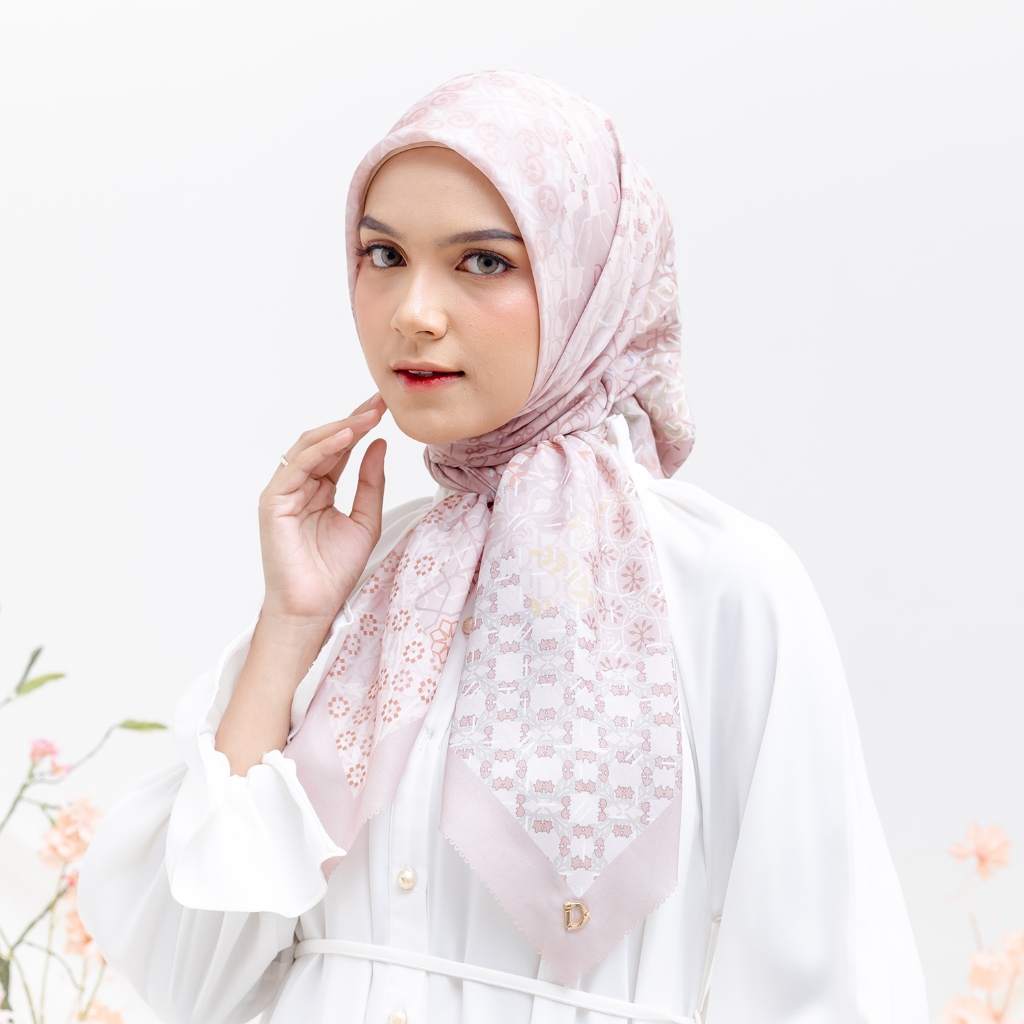 DJAMILA SCARF HIJAB SEGI EMPAT DEWI
