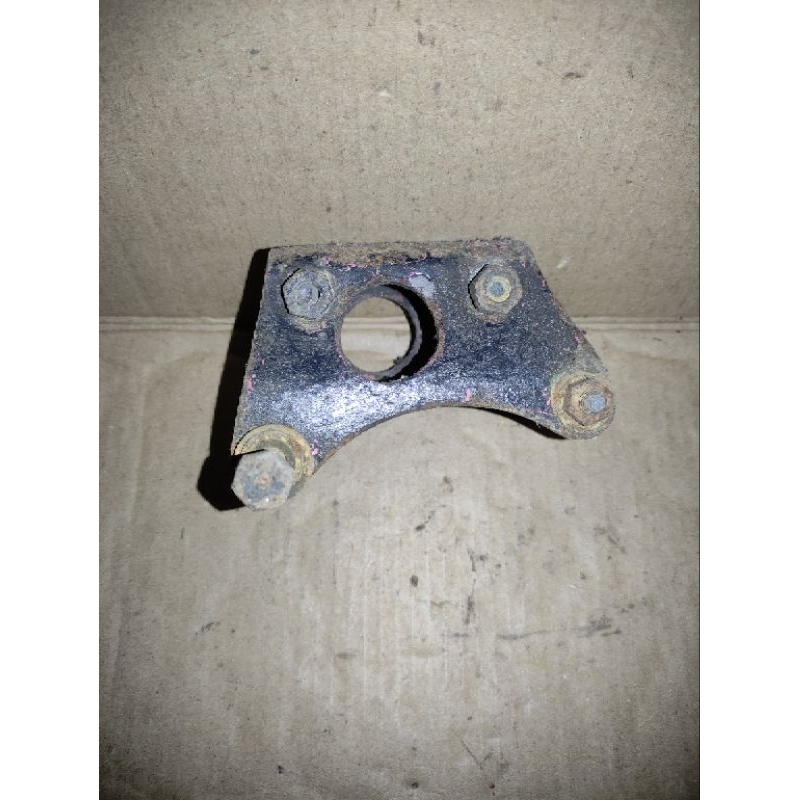 pangkon mesin gl100 platina/cb100 ori