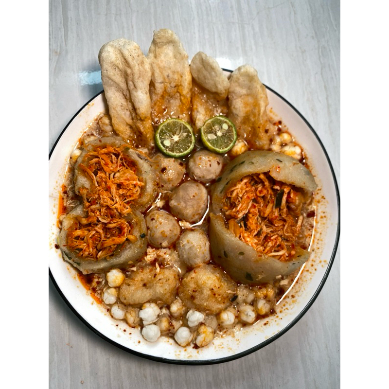 

BAKSO ACI JUMBO AYAM SUWIR CHILI OIL