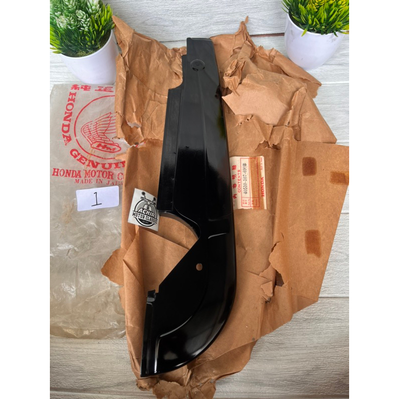 Ketengkas tutup rantai honda cb100 cb125 cb 100 cb 125 original nos bagian atas