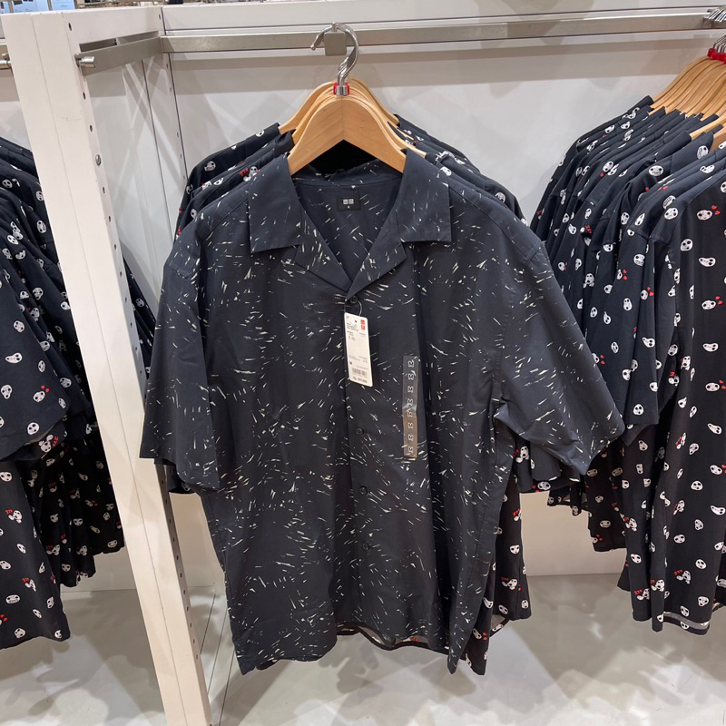 Kemeja Uniqlo Man MODAL KERAH TERBUKA motif black
