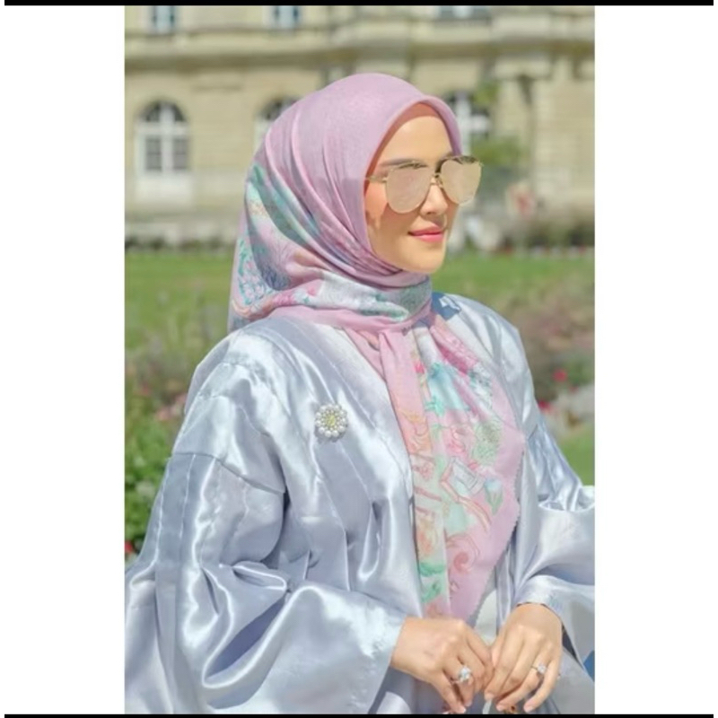 preloved buttonscarves wonderland series warna pink nectar like new