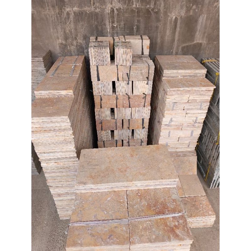 

Batu Rtm Pacitoroso (harga per m2)