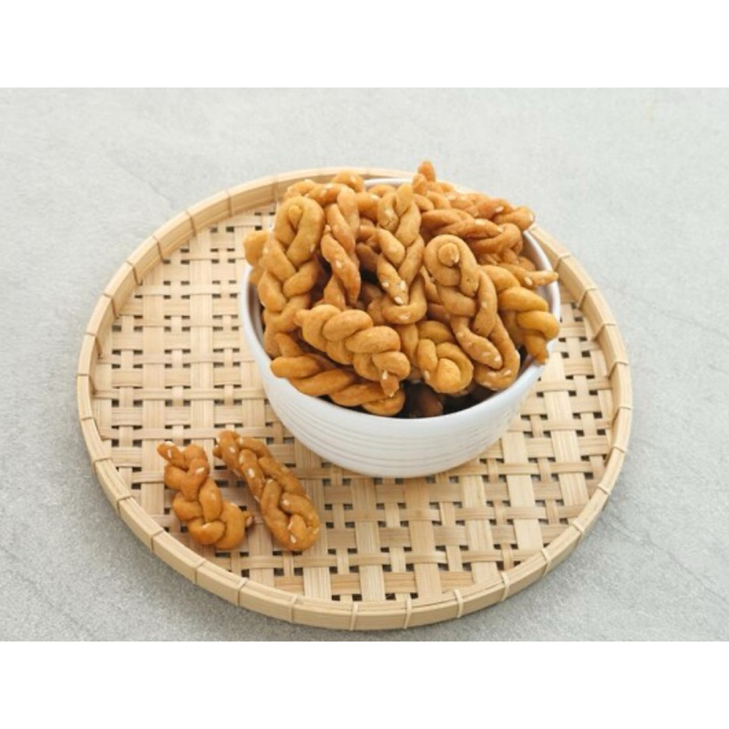 

UNTIR UNTIR ( KUE TAMBANG MANIS )